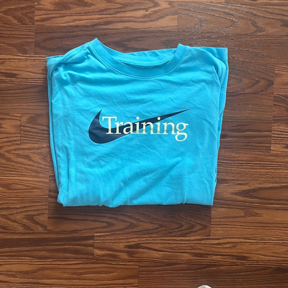 Nike Training Men’s T-Shirt Size Medium